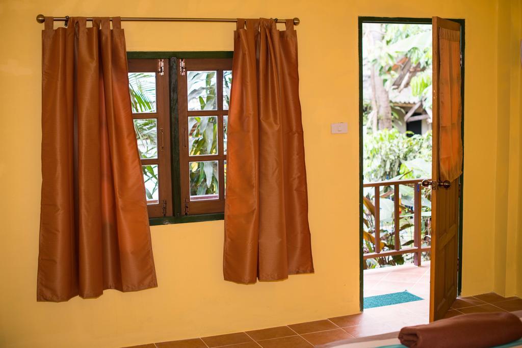 Janrassamee Home Stay Koh Chang Room photo